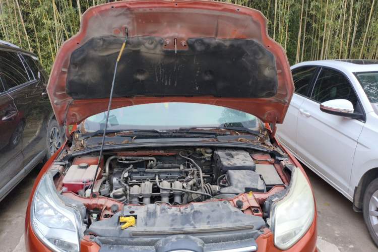 Used Ford Focus 2012 Hatchback 1.6L Automatic Comfort Model Engine Bay