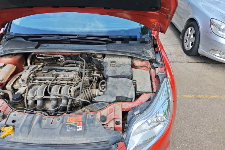 Used Ford Focus 2012 Hatchback 1.6L Automatic Fashion Edition Engine Bay Left