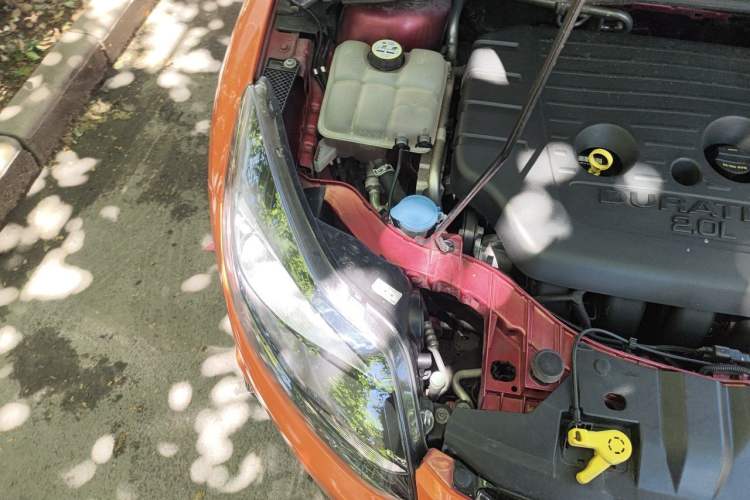 Used Ford Focus 2012 Hatchback 2.0L Manual Luxury Sport Model Engine Bay Right
