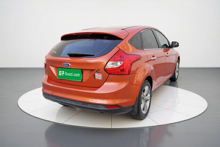 Used Ford Focus 2012 Hatchback 1.6L Automatic Fashion Edition Exterior 5