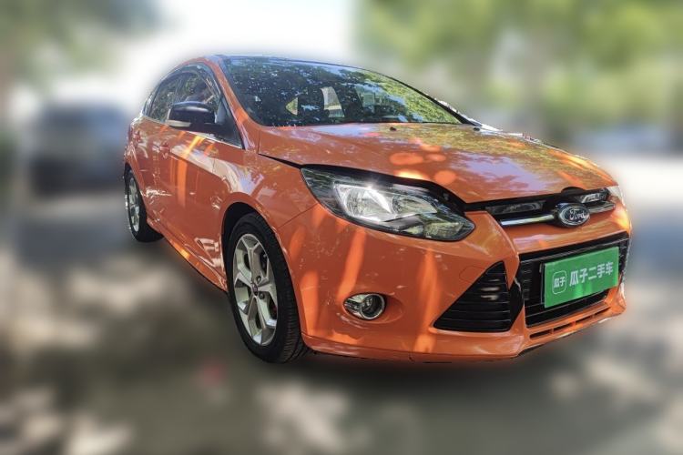 Used Ford Focus 2012 Hatchback 2.0L Manual Luxury Sport Model Front Right 45 Deg