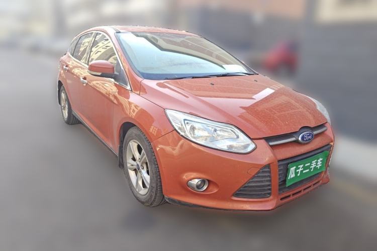 Used Ford Focus 2012 Hatchback 1.6L Automatic Fashion Edition Front Right 45 Deg
