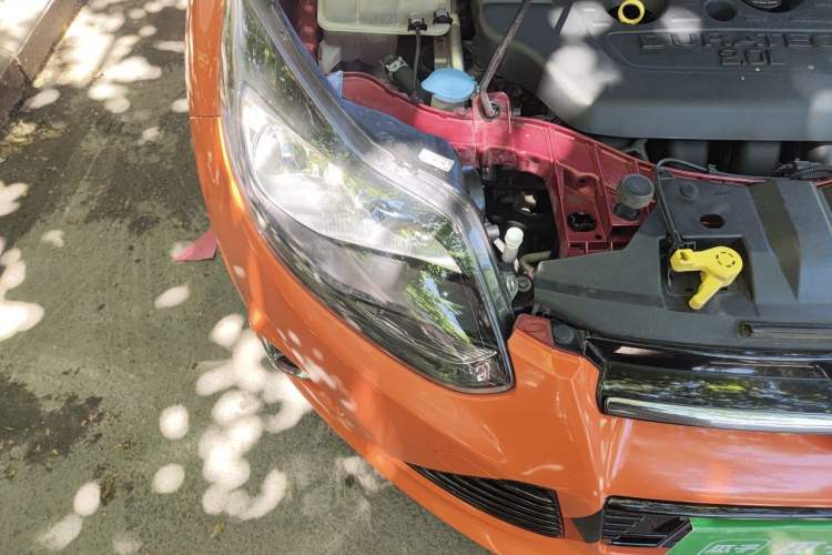 Used Ford Focus 2012 Hatchback 2.0L Manual Luxury Sport Model Right Front Headlight