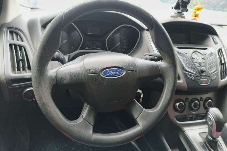 Used Ford Focus 2012 Hatchback 1.6L Automatic Comfort Model Steering Wheel