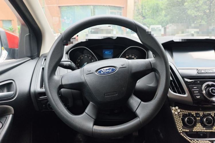 Used Ford Focus 2012 Hatchback 1.6L Automatic Comfort Model Steering Wheel