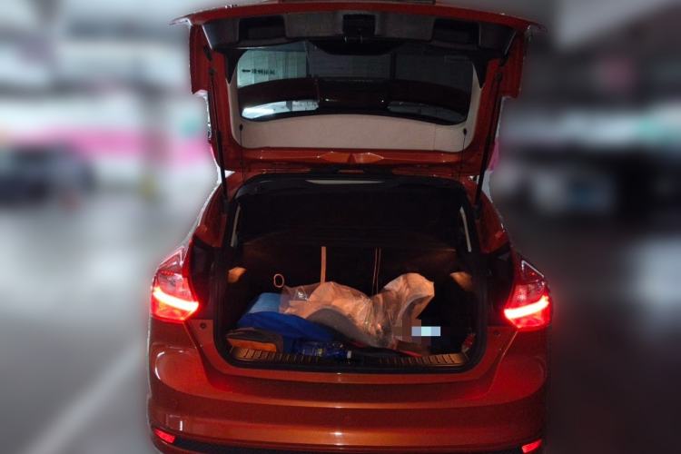 Used Ford Focus 2012 Hatchback 2.0L Automatic Luxury Sport Model Trunk