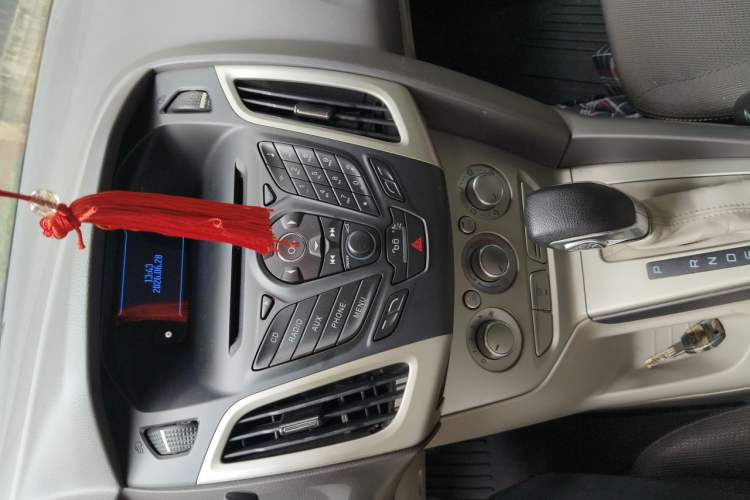Used Ford Focus 2012 Sedan 1.6L Automatic Comfort Model Audio And AC Panel
