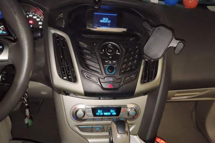 Used Ford Focus 2012 Sedan 1.6L Automatic Fashion Edition Audio And AC Panel