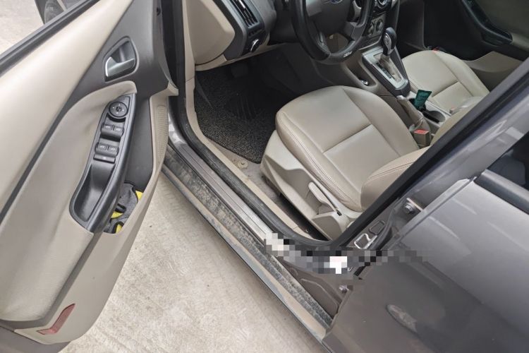 Used Ford Focus 2012 Sedan 1.6L Automatic Comfort Model Driver Seat
