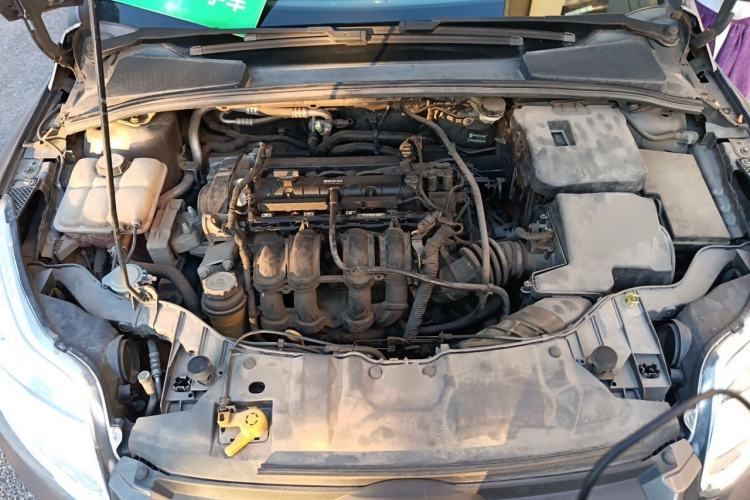 Used Ford Focus 2012 Sedan 1.6L Automatic Comfort Model Engine Bay