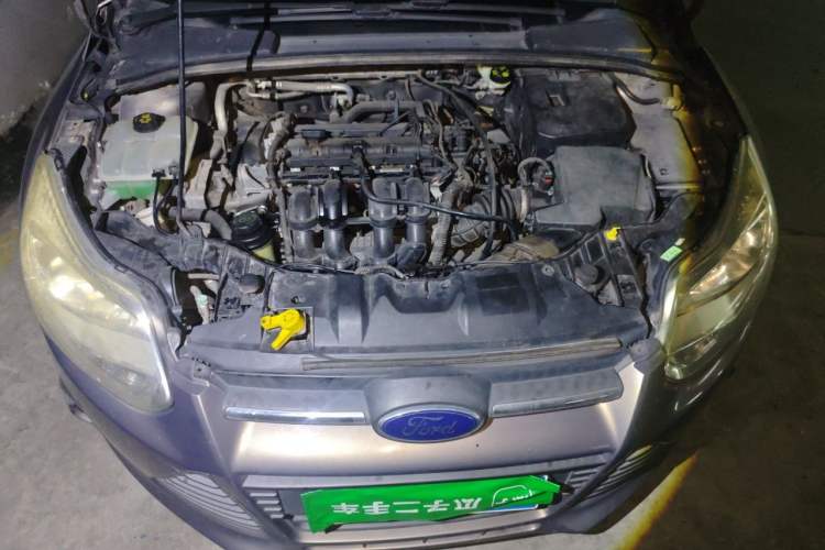 Used Ford Focus 2012 Sedan 1.6L Automatic Comfort Model Engine Bay