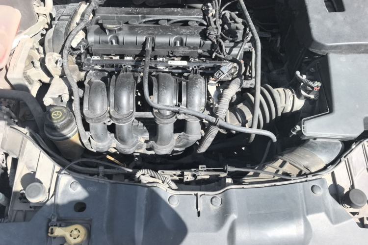 Used Ford Focus 2012 Sedan 1.6L Automatic Comfort Model Engine Bay
