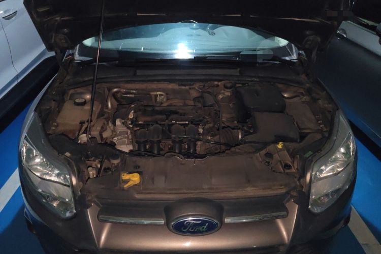 Used Ford Focus 2012 Sedan 1.6L Manual Comfort Model Engine Bay