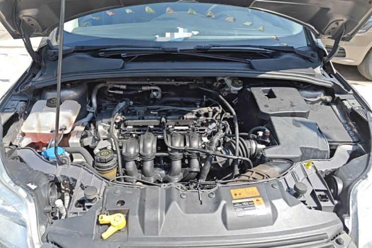 Used Ford Focus 2012 Sedan 1.6L Automatic Fashion Edition Engine Bay
