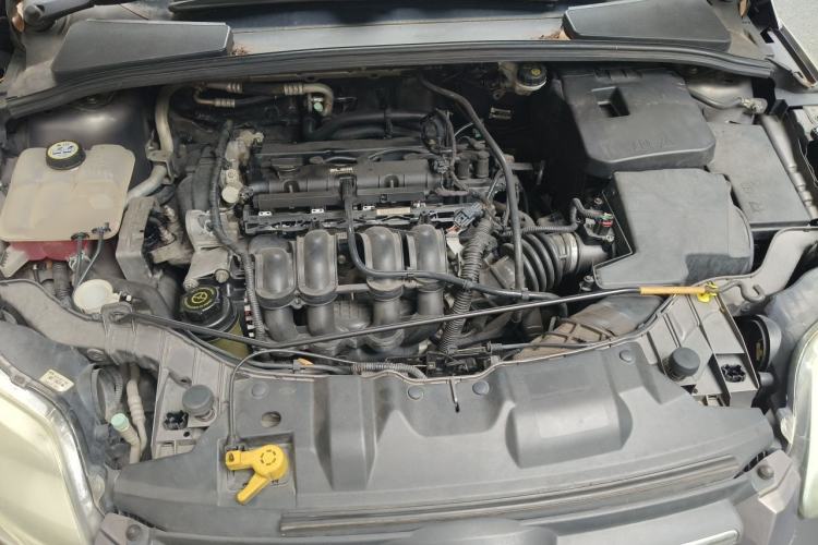 Used Ford Focus 2012 Sedan 1.6L Automatic Comfort Model Engine Bay