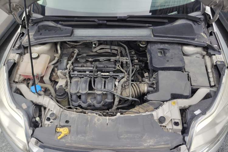 Used Ford Focus 2012 Sedan 1.6L Automatic Fashion Edition Engine Bay
