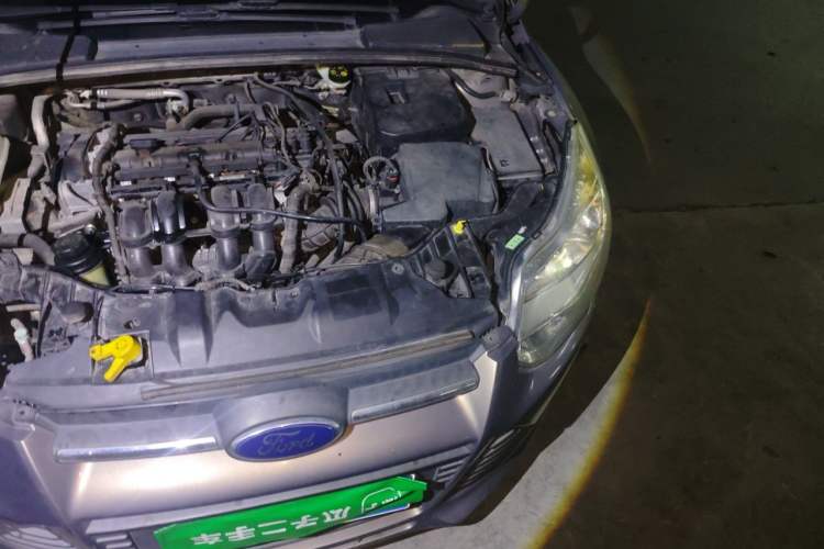 Used Ford Focus 2012 Sedan 1.6L Automatic Comfort Model Engine Bay Left