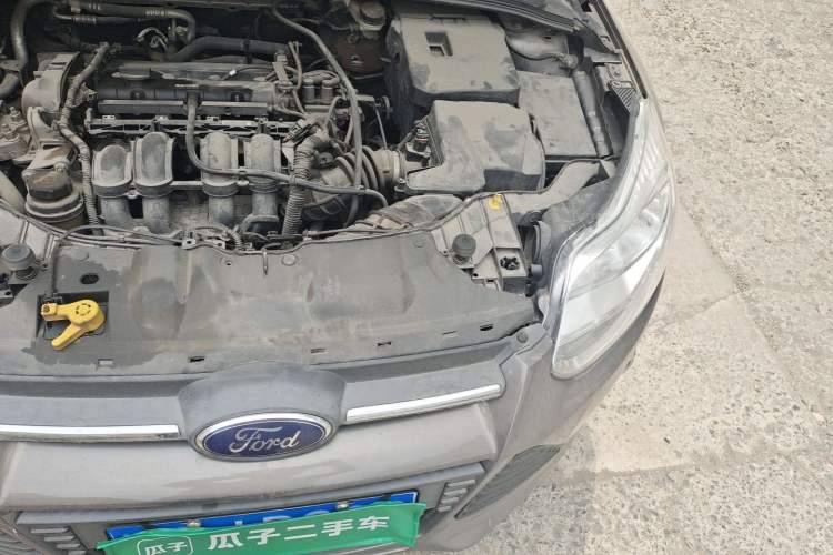 Used Ford Focus 2012 Sedan 1.6L Automatic Fashion Edition Engine Bay Left