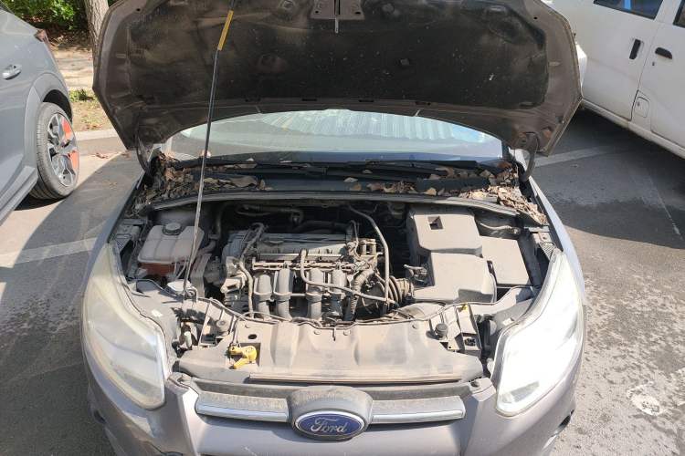 Used Ford Focus 2012 Sedan 1.6L Manual Comfort Model Engine Bay