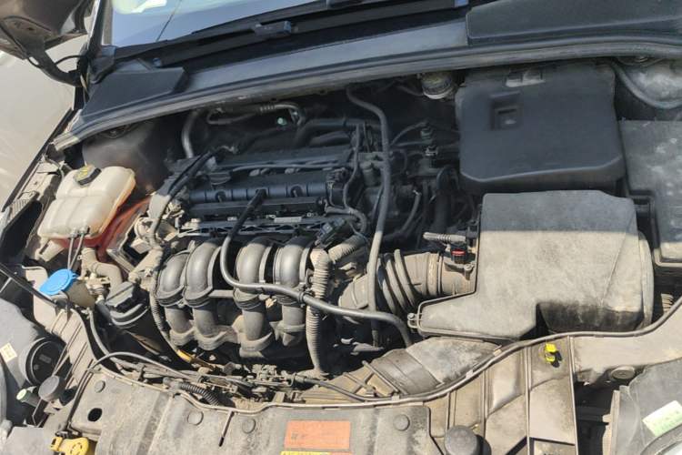 Used Ford Focus 2012 Sedan 1.6L Automatic Fashion Edition Engine Bay
