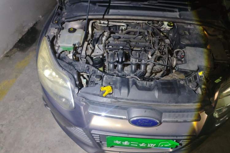 Used Ford Focus 2012 Sedan 1.6L Automatic Comfort Model Engine Bay Right