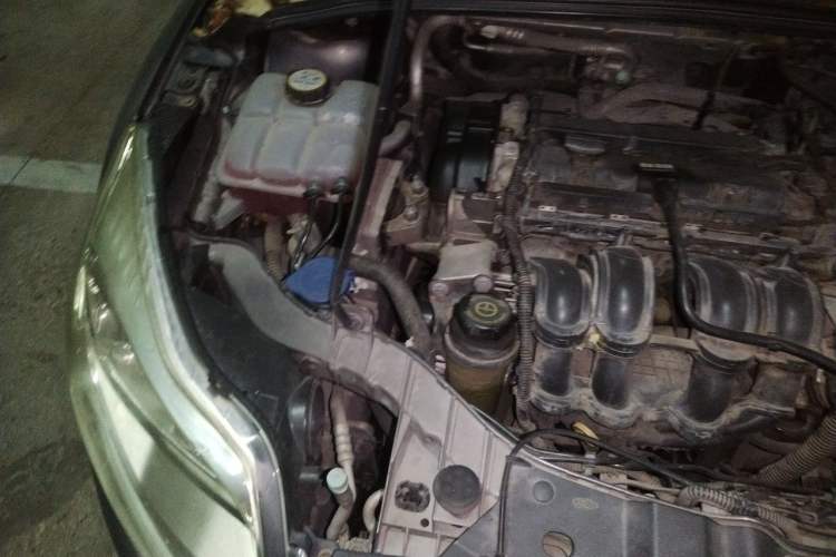 Used Ford Focus 2012 Sedan 1.6L Automatic Fashion Edition Engine Bay Right