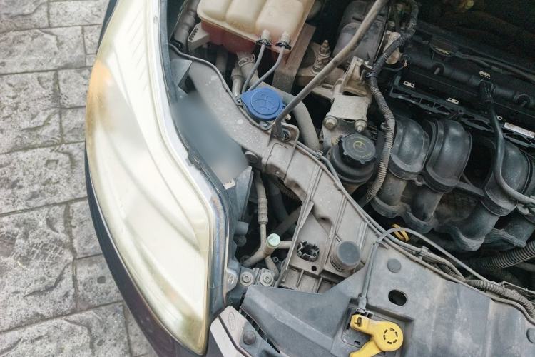 Used Ford Focus 2012 Sedan 1.6L Automatic Fashion Edition Engine Bay Right