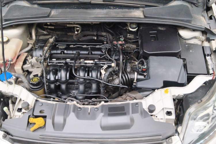 Used Ford Focus 2012 Hatchback 1.6L Automatic Comfort Model Engine Bay