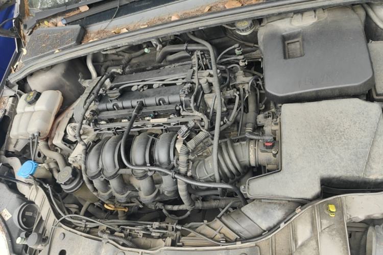 Used Ford Focus 2012 Sedan 1.6L Automatic Fashion Edition Engine Bay