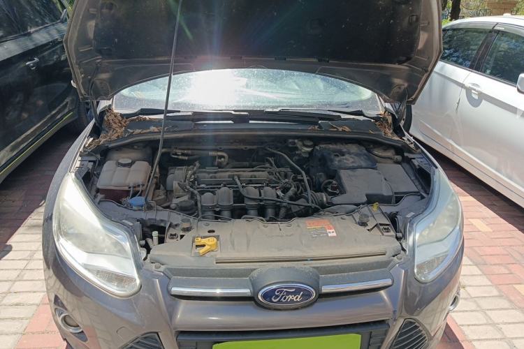 Used Ford Focus 2012 Sedan 1.6L Automatic Fashion Edition Engine Bay