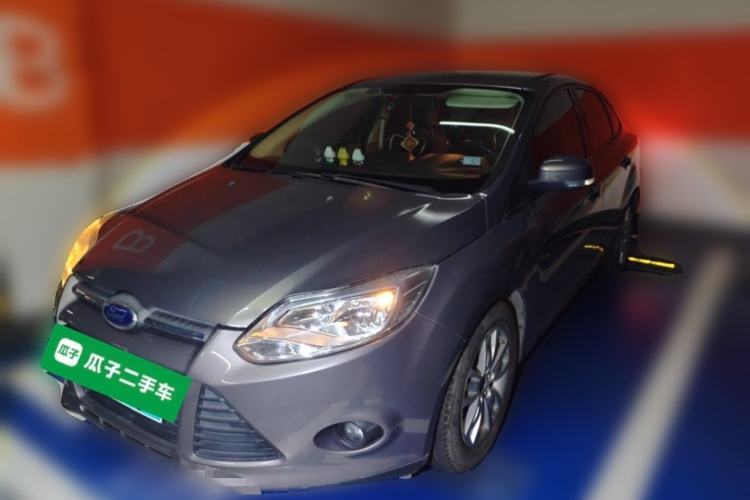 Used Ford Focus 2012 Sedan 1.6L Automatic Fashion Edition Guazi used car, China used car export, Used car for sale, Used  cars, Cheapest cars for sale