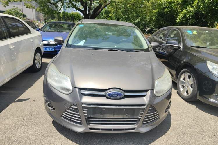 Used Ford Focus 2012 Sedan 1.6L Automatic Fashion Edition Front