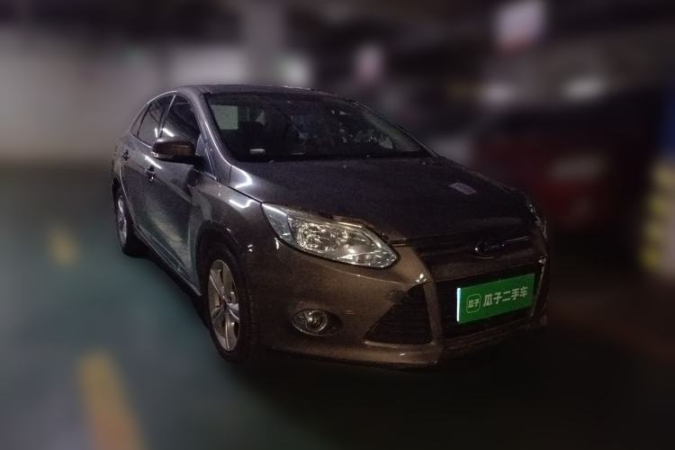 Used Ford Focus 2012 Sedan 1.6L Manual Fashion Edition Front Right 45 Deg