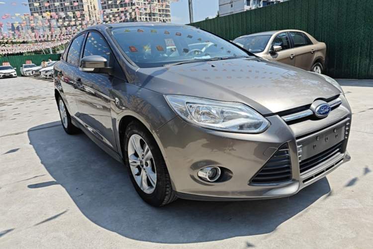 Used Ford Focus 2012 Sedan 1.6L Automatic Fashion Edition Front Right 45 Deg