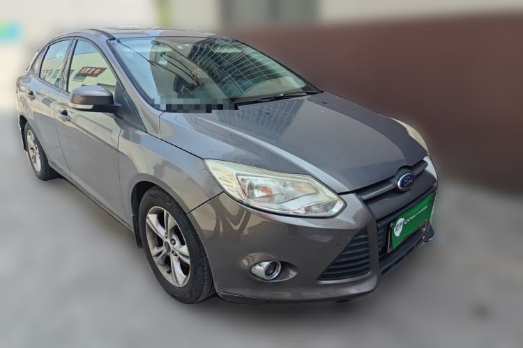 Used Ford Focus 2012 Sedan 1.6L Manual Fashion Edition Front Right 45 Deg
