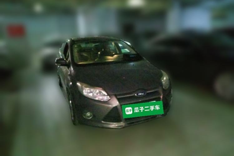 Used Ford Focus 2012 Sedan 1.6L Manual Fashion Edition Front Right 45 Deg