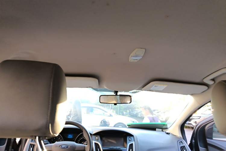 Used Ford Focus 2012 Sedan 1.6L Automatic Comfort Model Headliner
