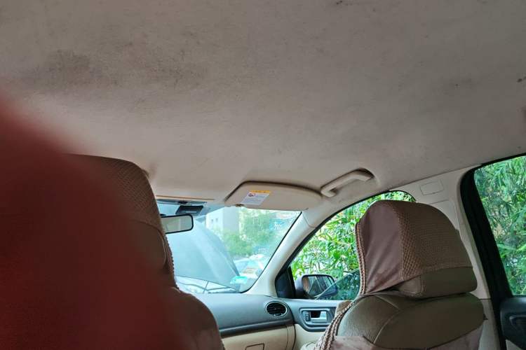 Used Ford Focus 2012 Sedan Classic 1.8L Manual Base Model Headliner