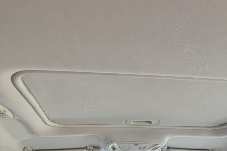 Used Ford Focus 2012 Sedan 1.6L Manual Fashion Edition Headliner