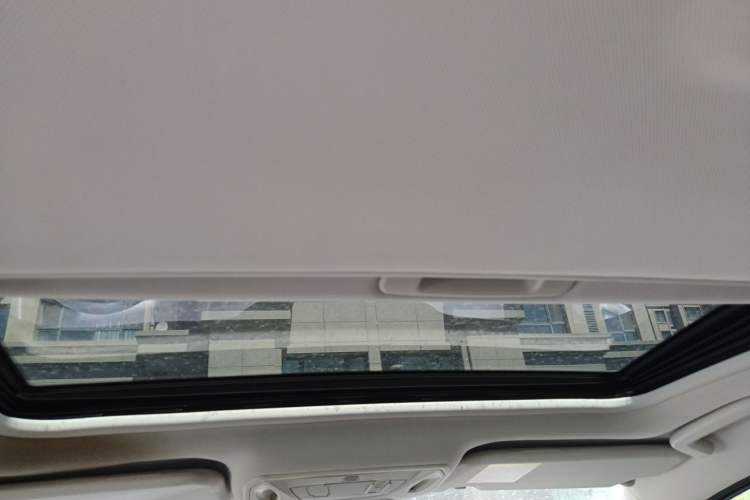 Used Ford Focus 2012 Sedan 1.6L Automatic Fashion Edition Headliner