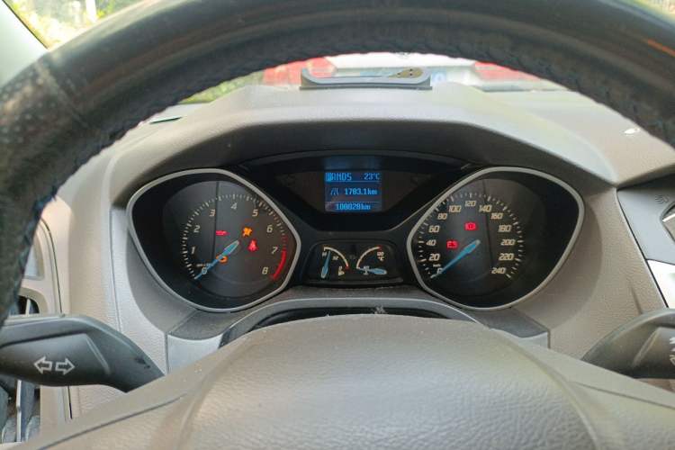 Used Ford Focus 2012 Sedan 1.6L Automatic Comfort Model Instrument Cluster