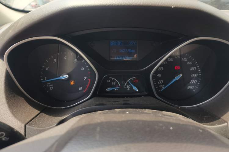 Used Ford Focus 2012 Sedan 1.6L Automatic Comfort Model Instrument Cluster