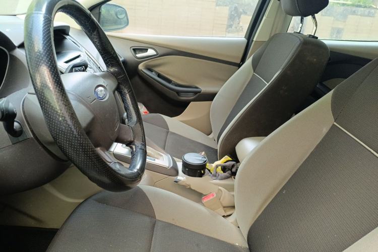 Used Ford Focus 2012 Sedan 1.6L Automatic Comfort Model Left Front Seat