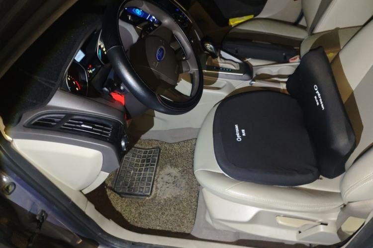 Used Ford Focus 2012 Sedan 1.6L Automatic Comfort Model Left Front Seat