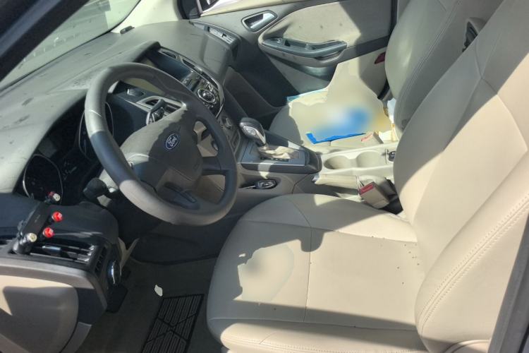 Used Ford Focus 2012 Sedan 1.6L Automatic Comfort Model Left Front Seat