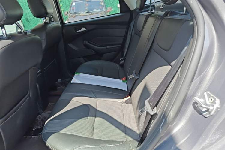 Used Ford Focus 2012 Sedan 1.6L Automatic Fashion Edition Left Rear Seat
