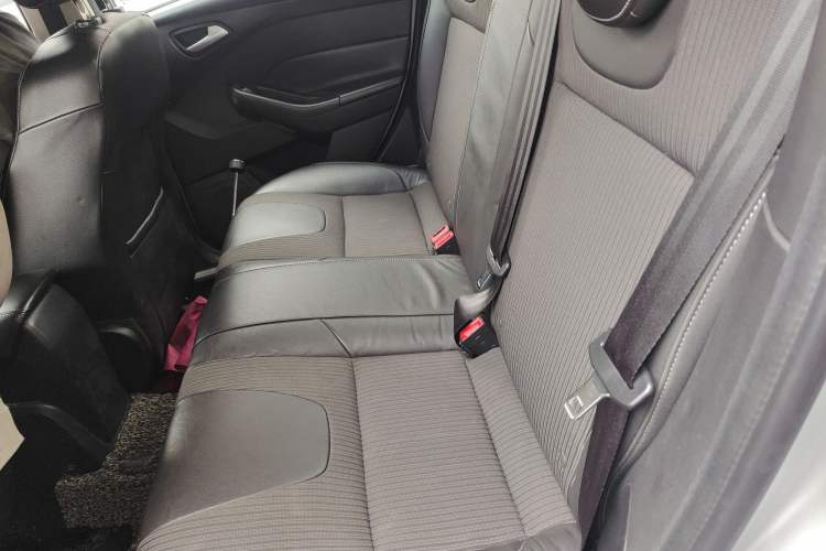 Used Ford Focus 2012 Sedan 1.6L Automatic Fashion Edition Left Rear Seat