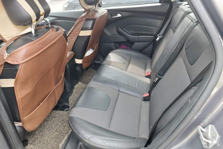 Used Ford Focus 2012 Sedan 1.6L Automatic Fashion Edition Left Rear Seat