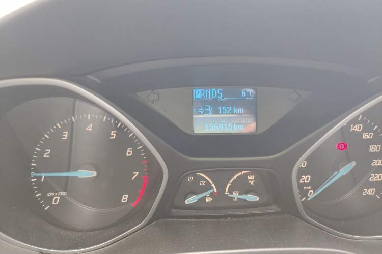 Used Ford Focus 2012 Sedan 1.6L Automatic Fashion Edition Odometer Close Up