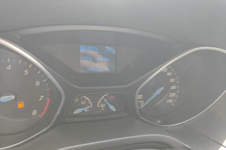 Used Ford Focus 2012 Sedan 1.6L Automatic Fashion Edition Odometer Close Up
